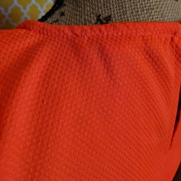 Orange belly Peek-A-Boo top - Picture 4 of 8